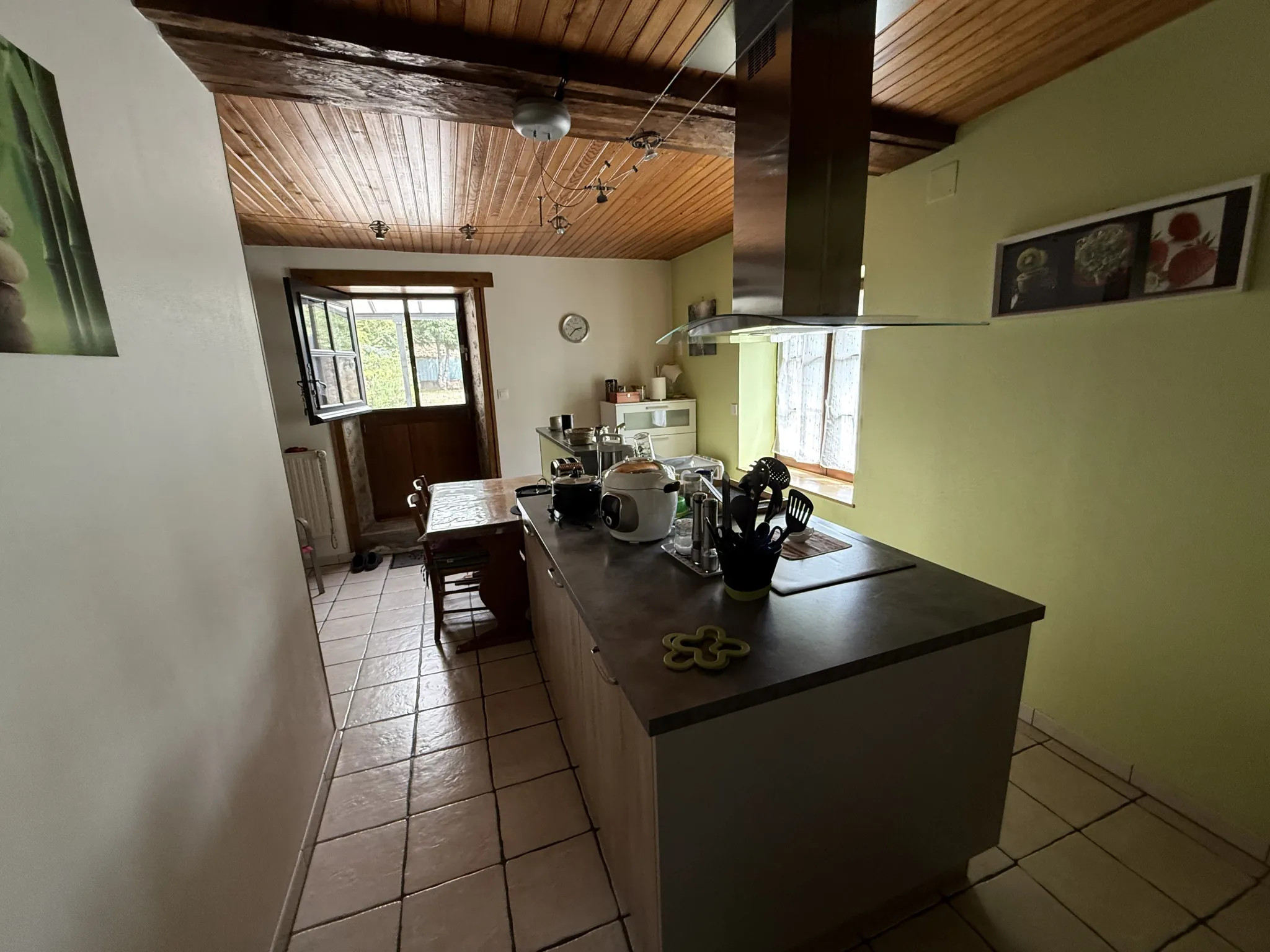 Maison en pierre de 142 m² à Saint Pierre des Nids avec terrain et garage 