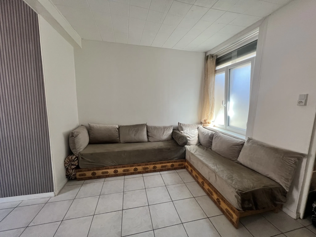 Maison moderne de 75m² à Roubaix avec cour extérieure