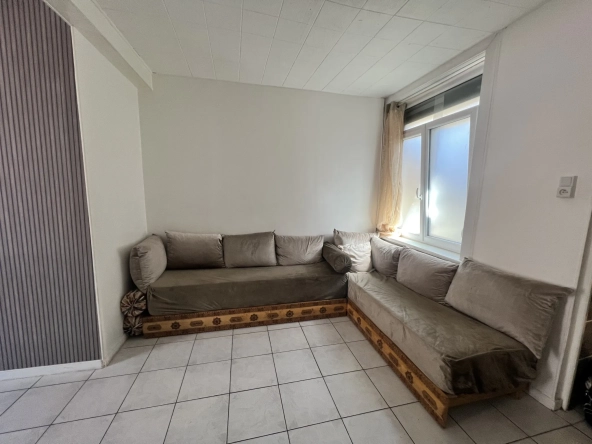 Maison moderne de 75m² à Roubaix avec cour extérieure