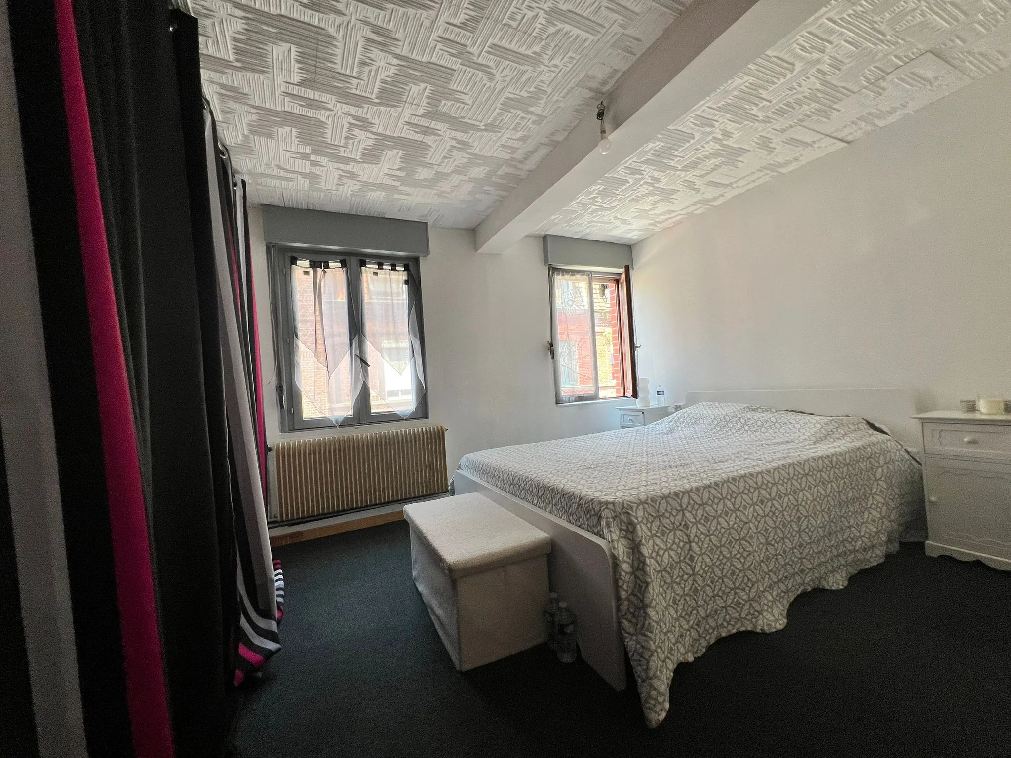 Maison moderne de 75m² à Roubaix avec cour extérieure 