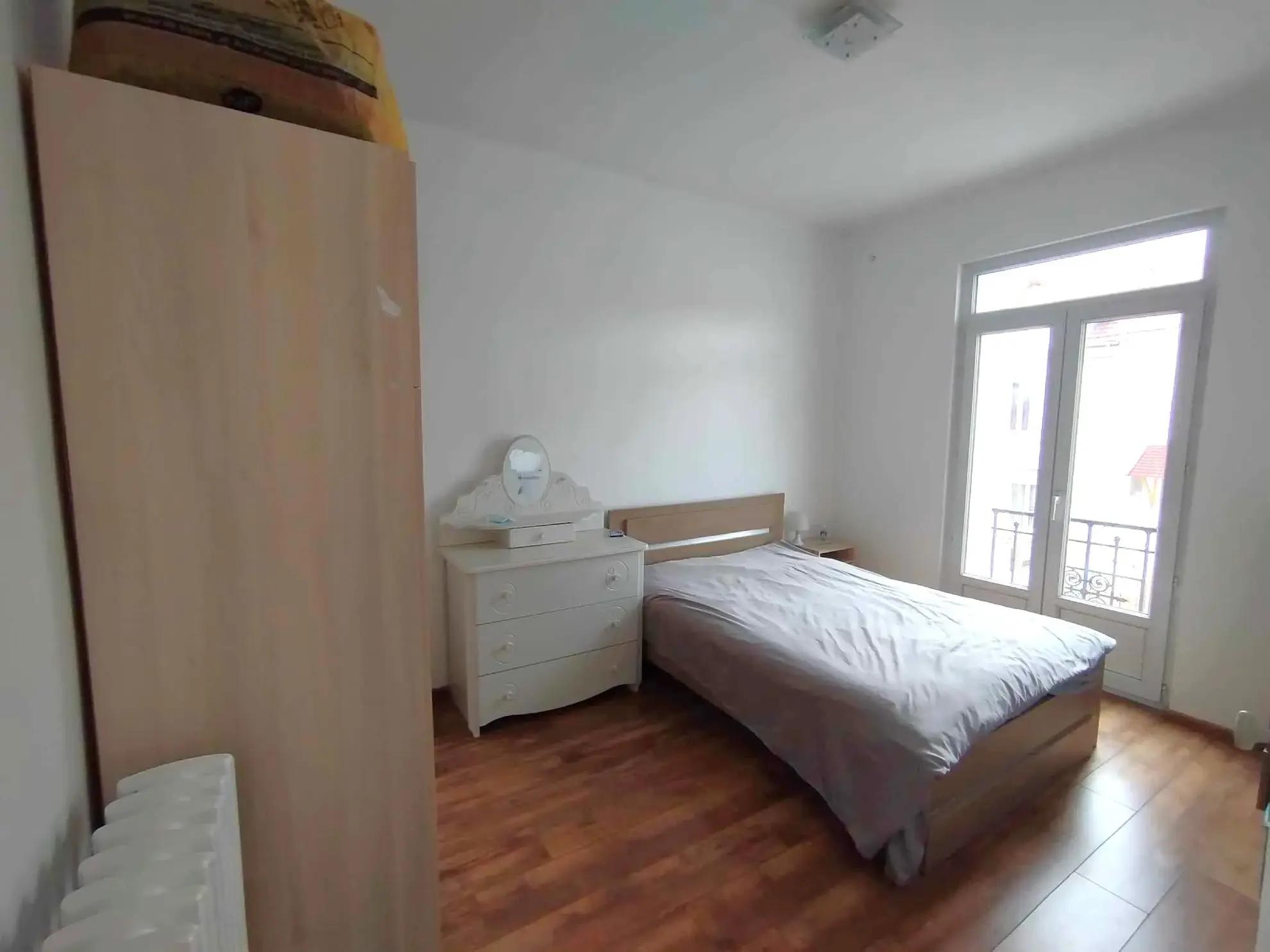 Maison à Vichy avec studio, terrasse et dépendances, proche commerces 
