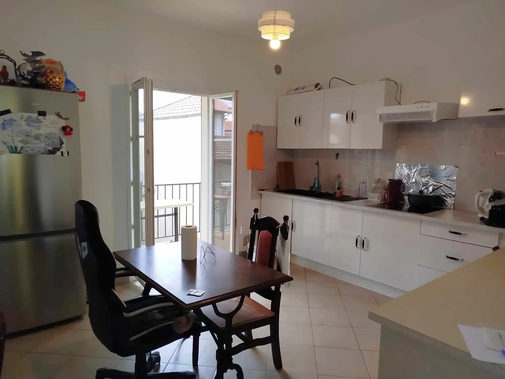 Maison à Vichy avec studio, terrasse et dépendances, proche commerces 
