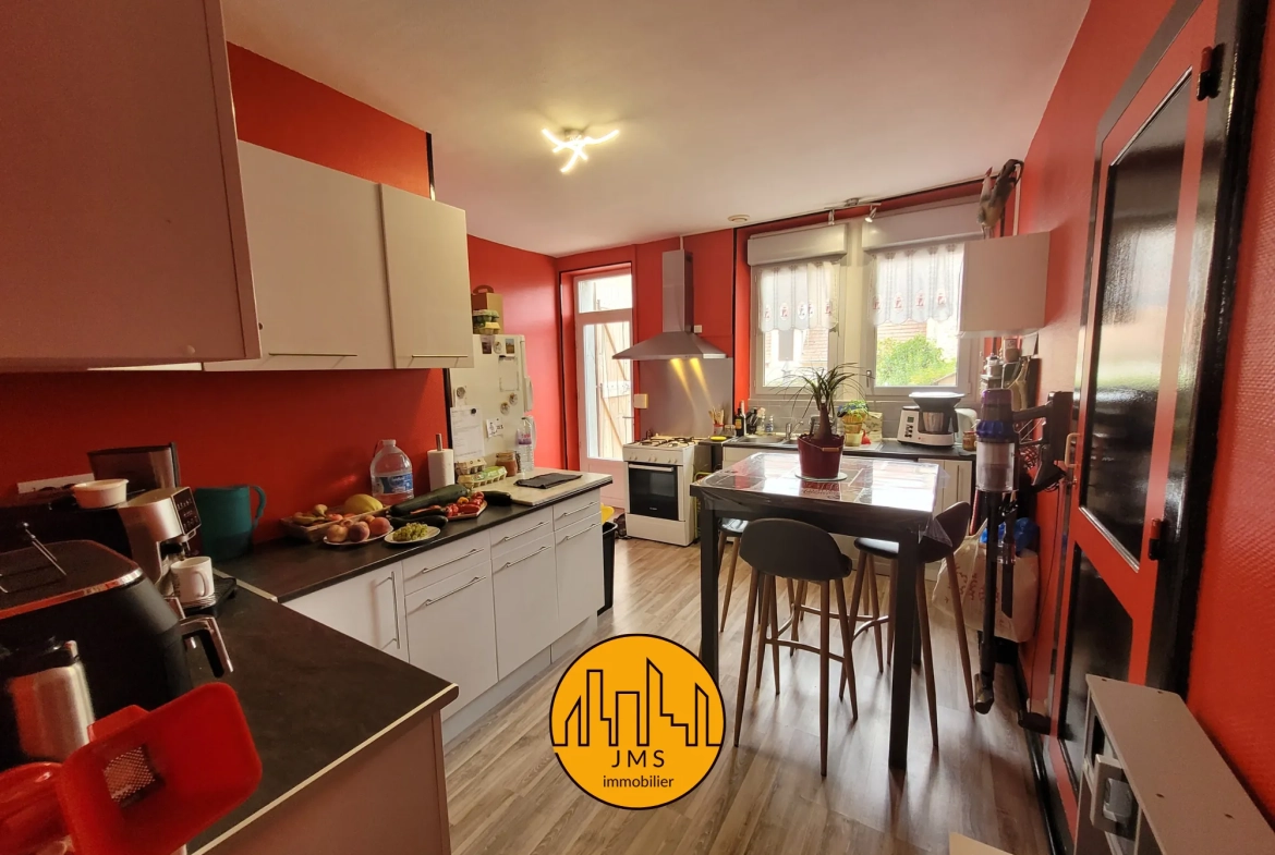 Maison à vendre à Le Montet avec jardin, 3 chambres, diagnostics optimisés - Prix 115 000 EUR 