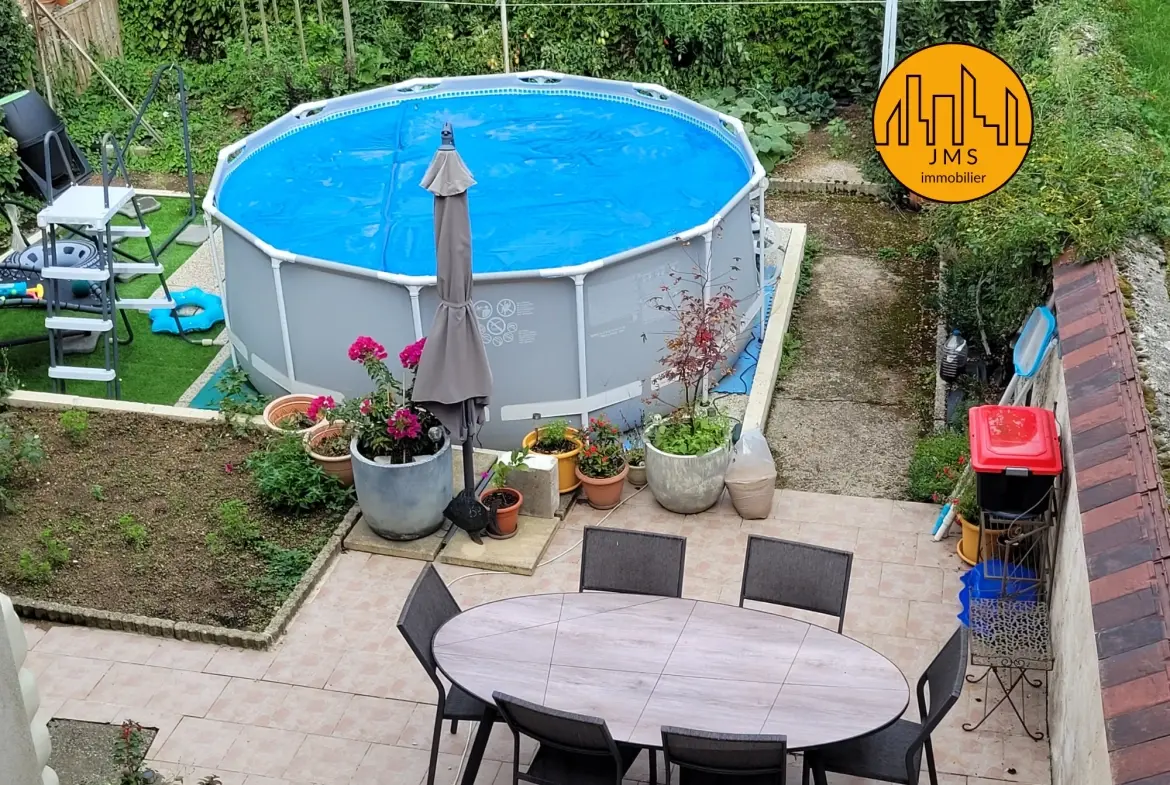 Maison à vendre à Le Montet avec jardin, 3 chambres, diagnostics optimisés - Prix 115 000 EUR 