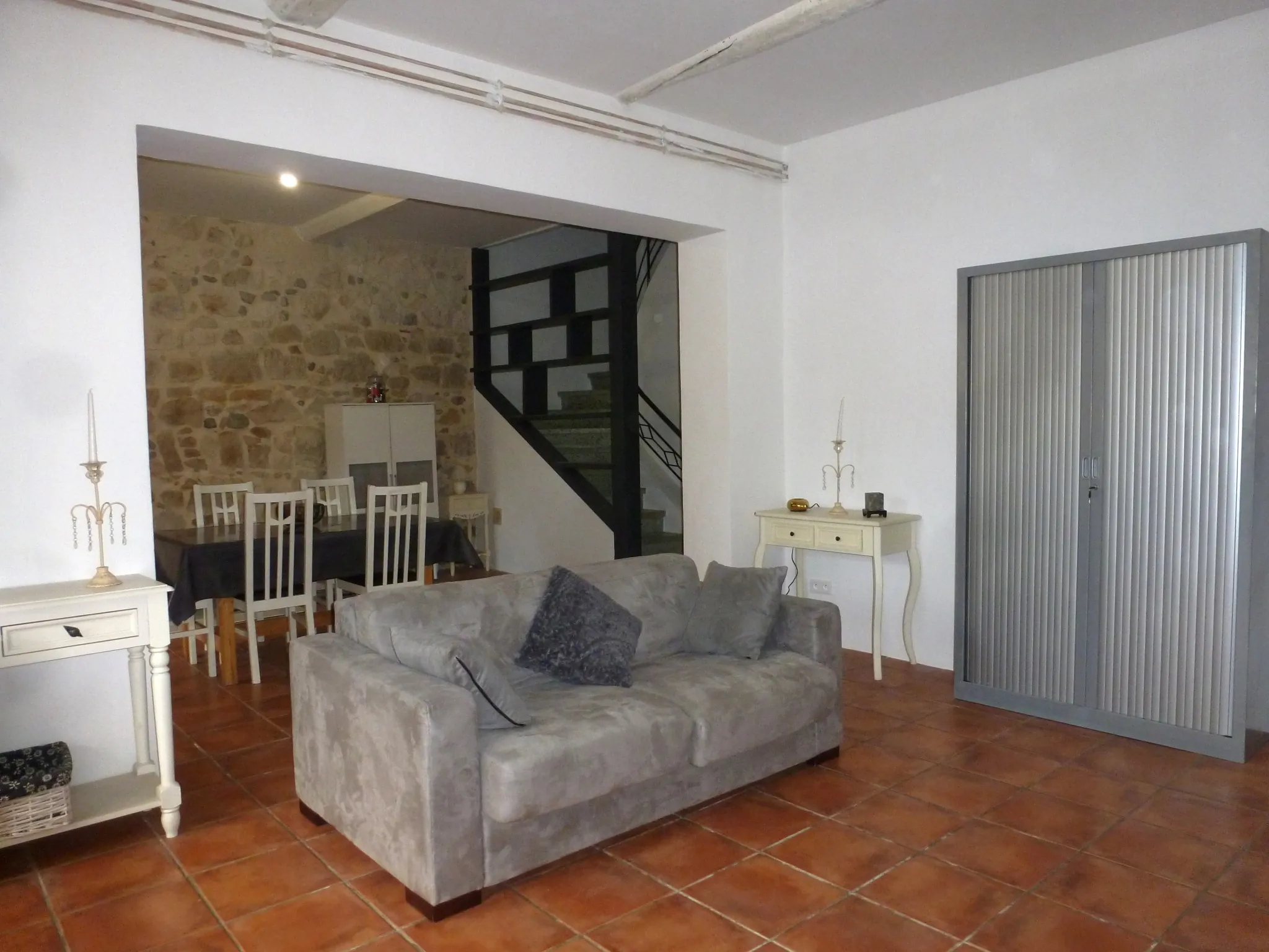 Maison de village rénovée de 145 m² avec jardin et combles aménageables à Sigean 