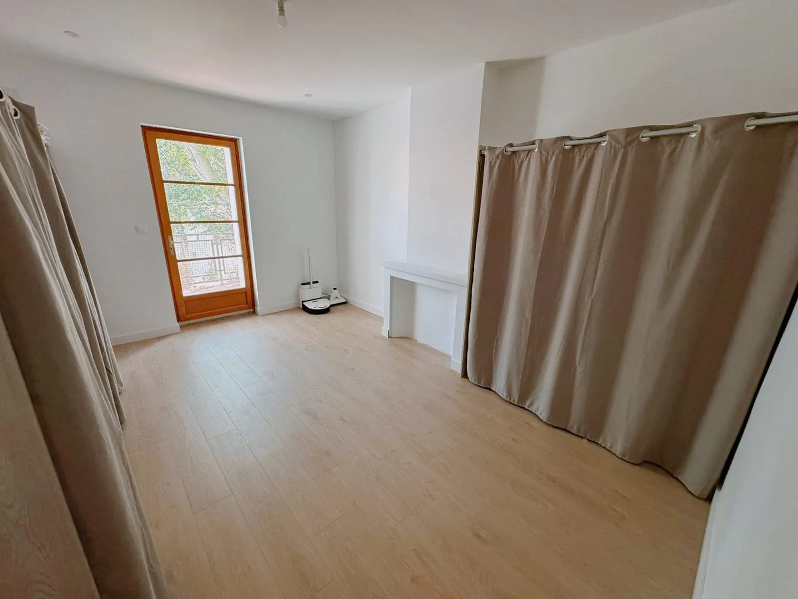 Maison de village rénovée de 145 m² avec jardin et combles aménageables à Sigean 