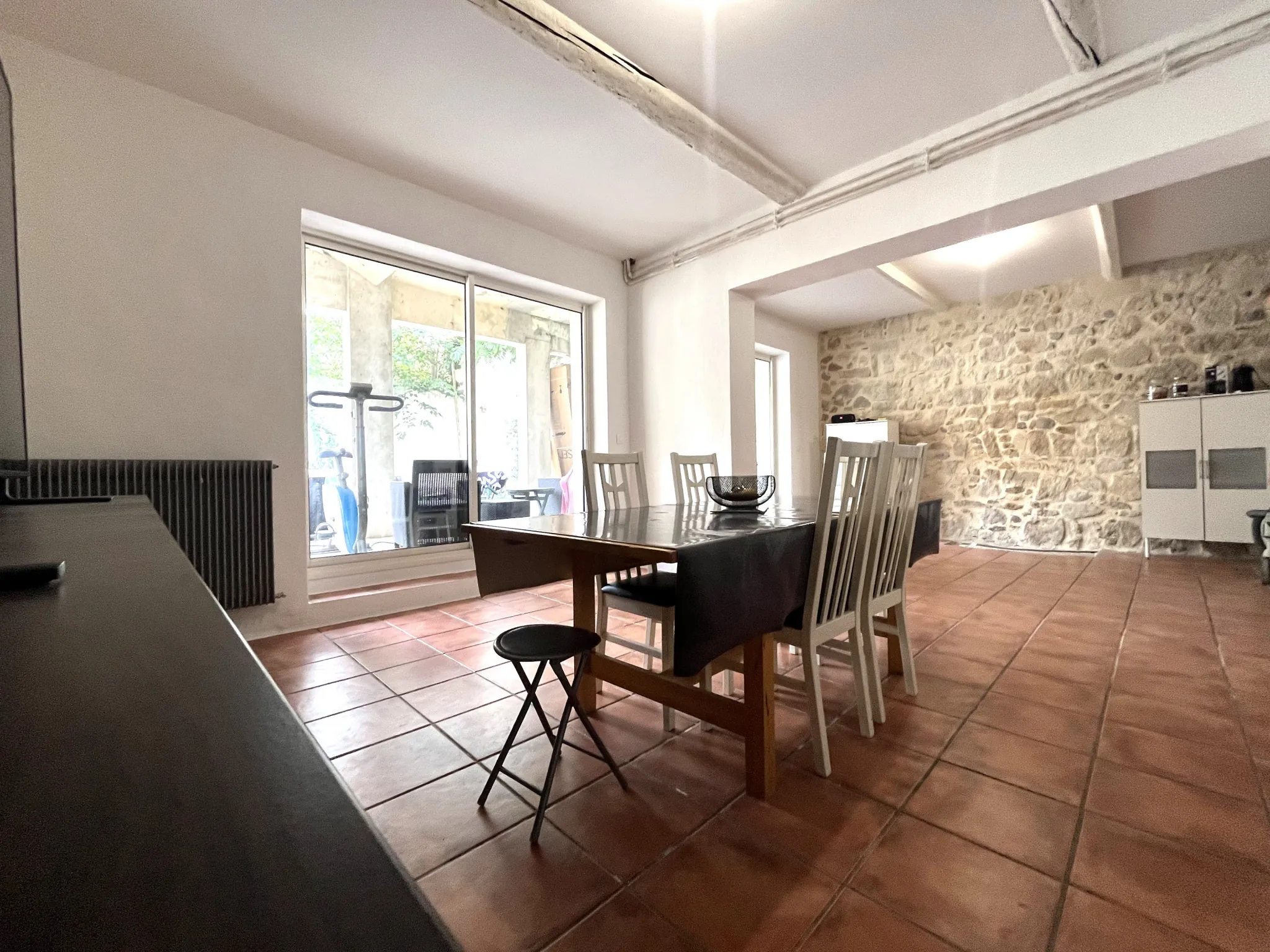 Maison de village rénovée de 145 m² avec jardin et combles aménageables à Sigean 