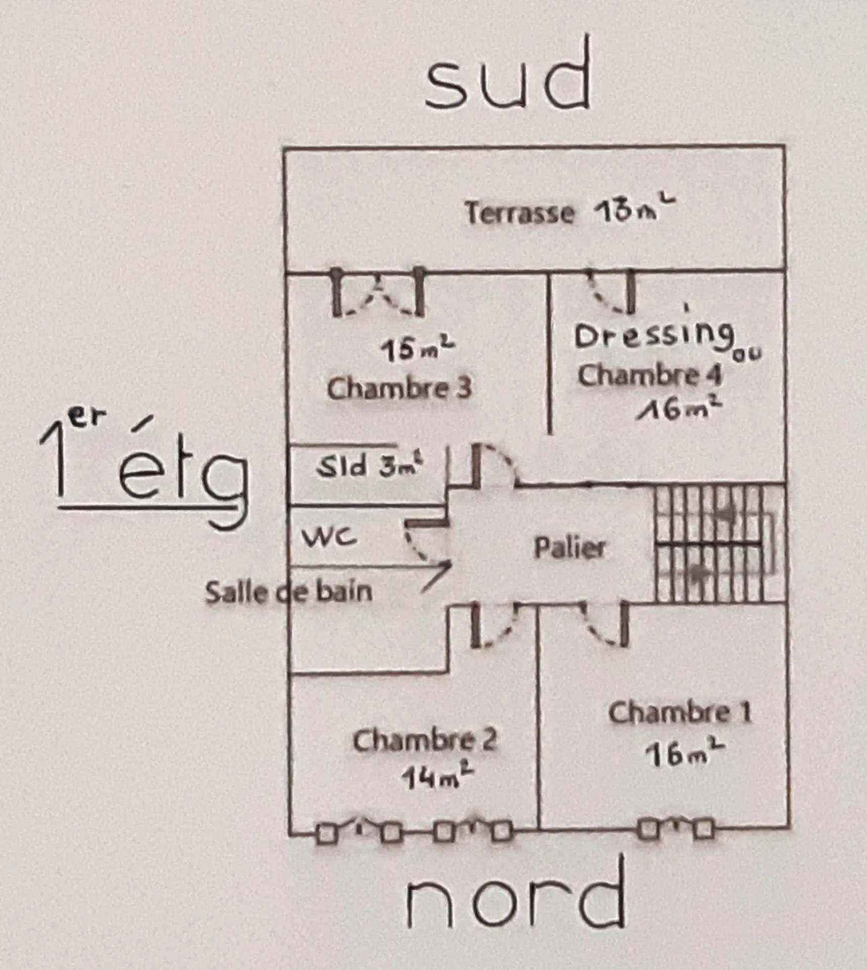 Maison de village rénovée de 145 m² avec jardin et combles aménageables à Sigean 