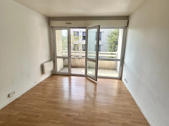 Vente d’un appartement T2 de 42 m² à Nogent-sur-Marne proche RER