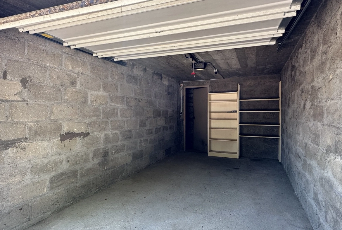 Appartement lumineux de 57 m2 à Loudun avec balcon, cave et garage 