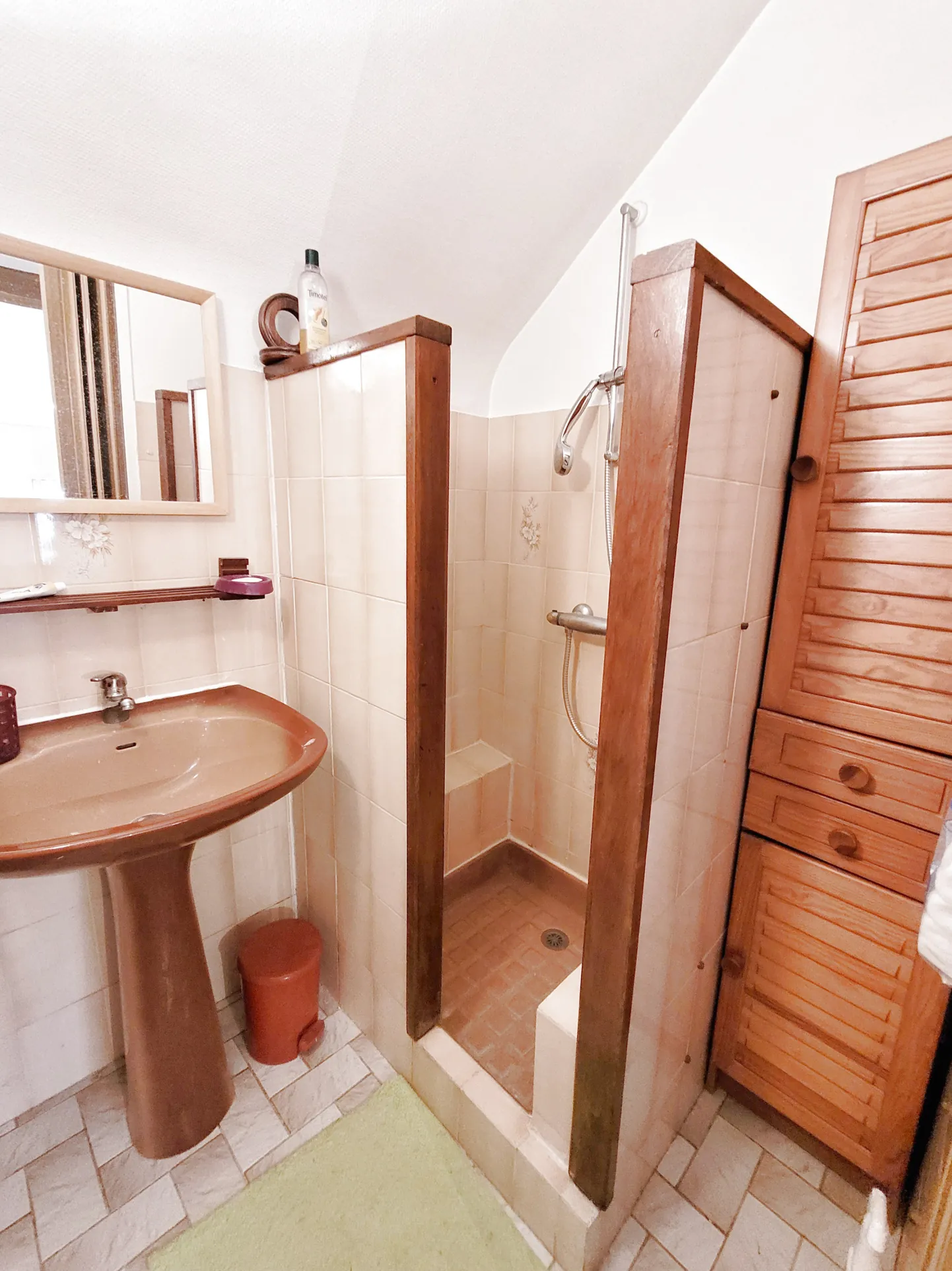 Maison de ville à vendre à Sainte-Savine proche Troyes avec jardin et cachet 