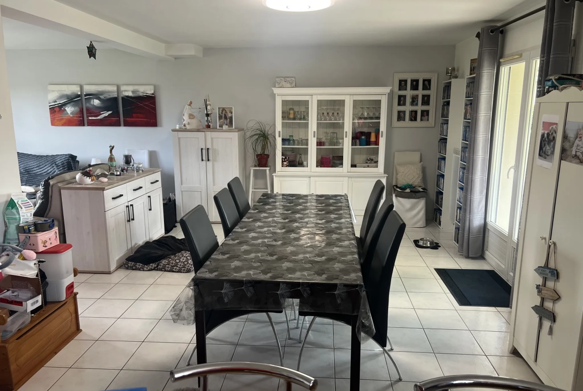 Maison 6 pièces de 111 m² avec jardin et véranda à Bourneville-sainte-croix 