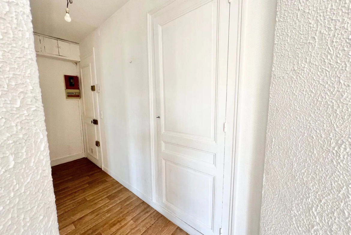 Appartement rénové de 46 m² secteur Place Saint-Marc à Rouen 