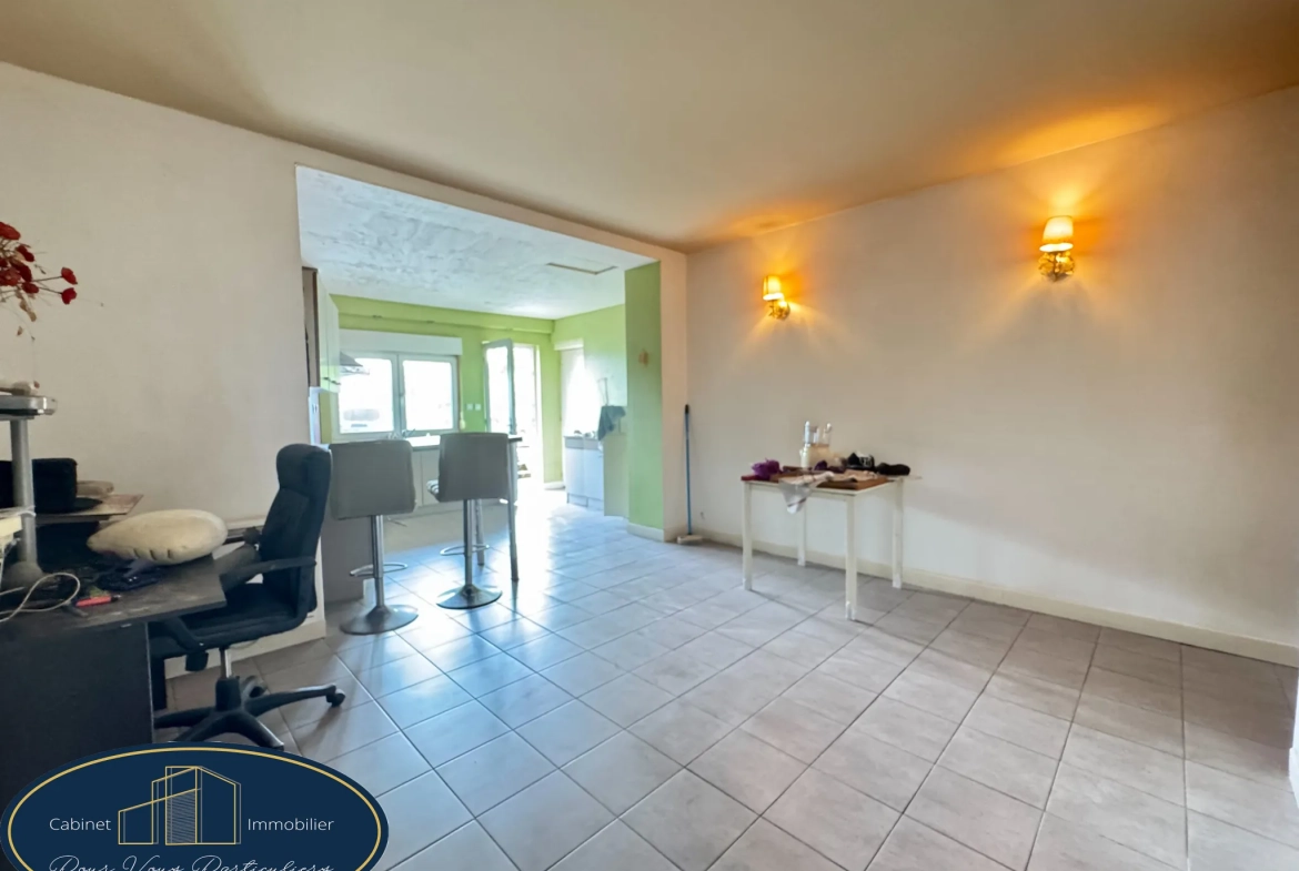 Maison mitoyenne de 86 m² à Aniche avec jardin et dépendances 
