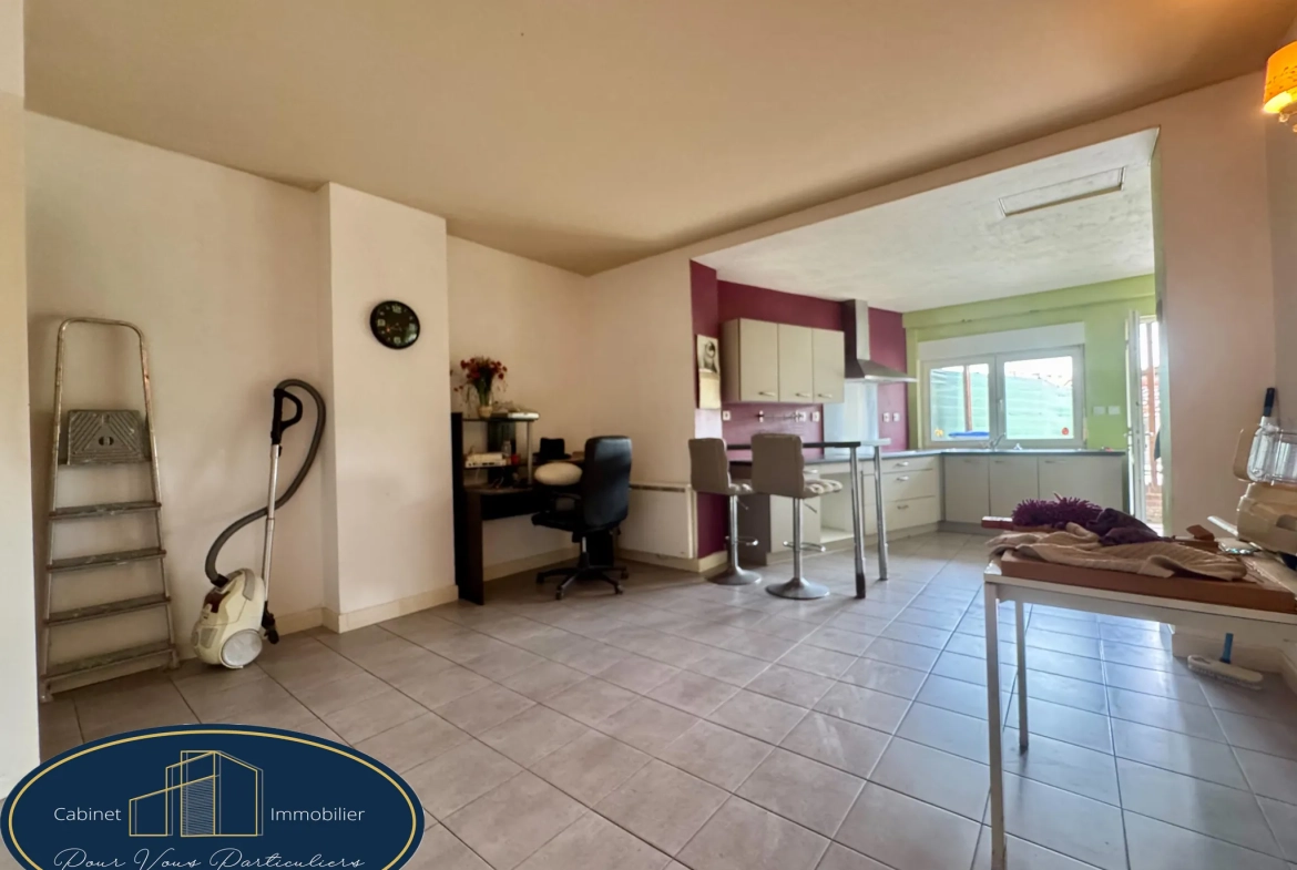 Maison mitoyenne de 86 m² à Aniche avec jardin et dépendances 