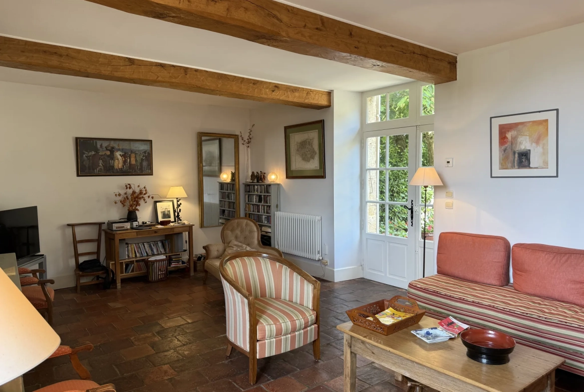 Charmante maison de village avec piscine et jardin exposé sud, proche de Condom 
