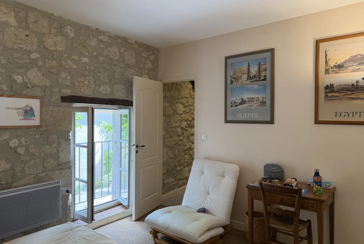 Charmante maison de village avec piscine et jardin exposé sud, proche de Condom 