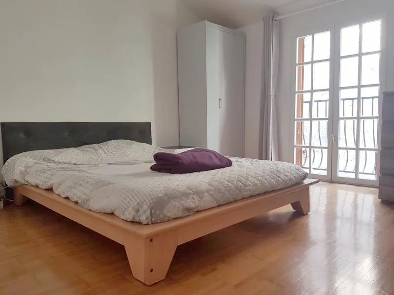 Maison meublée en centre-ville de Nevers avec courette - 1 chambre et chauffage gaz 