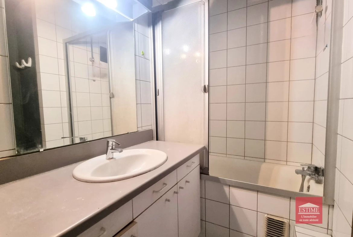 Appartement T3 avec studio à Lille dans le quartier Saint Maur 
