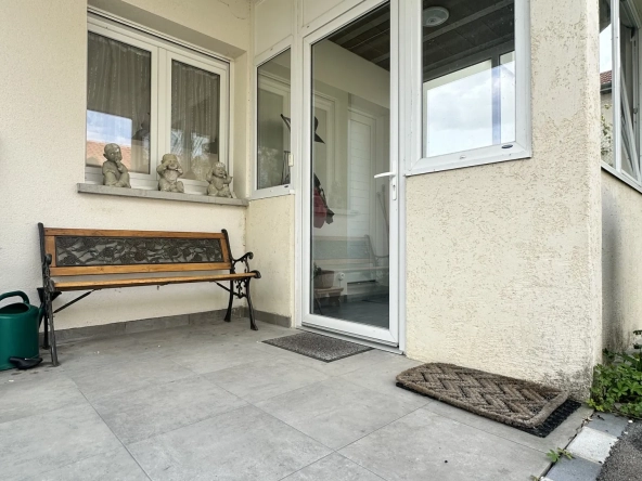 Maison récente avec 2 chambres, garage, jardin et terrasse à Toul