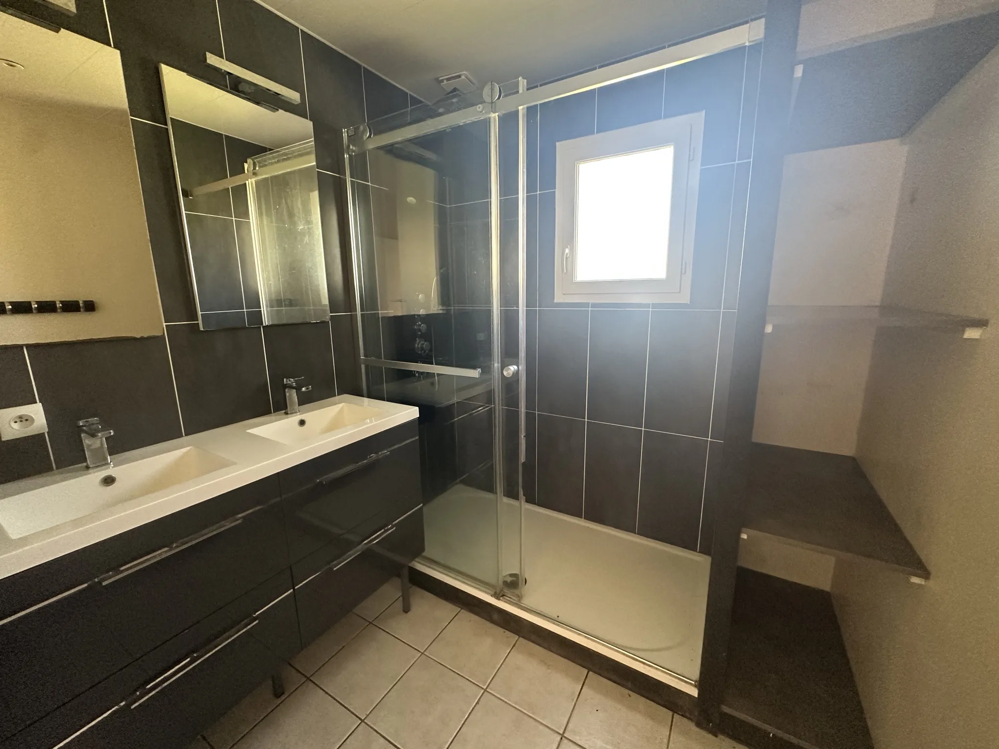 Maison de plain-pied avec 4 chambres à Fouqueville - Terrain 1000 m² 