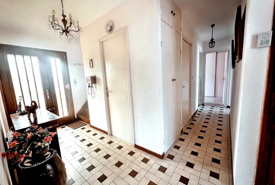 Maison à Houdain avec vue exceptionnelle et potentiel de rénovation 