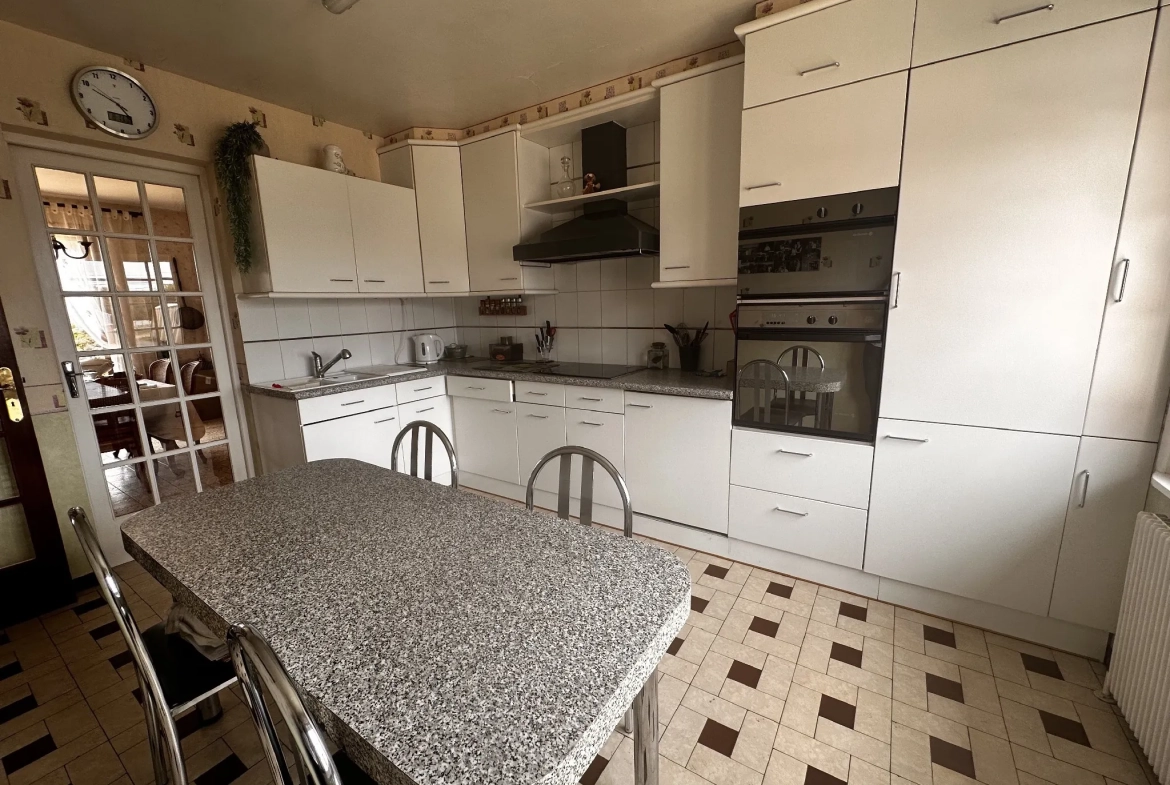 Maison à Houdain avec vue exceptionnelle et potentiel de rénovation 