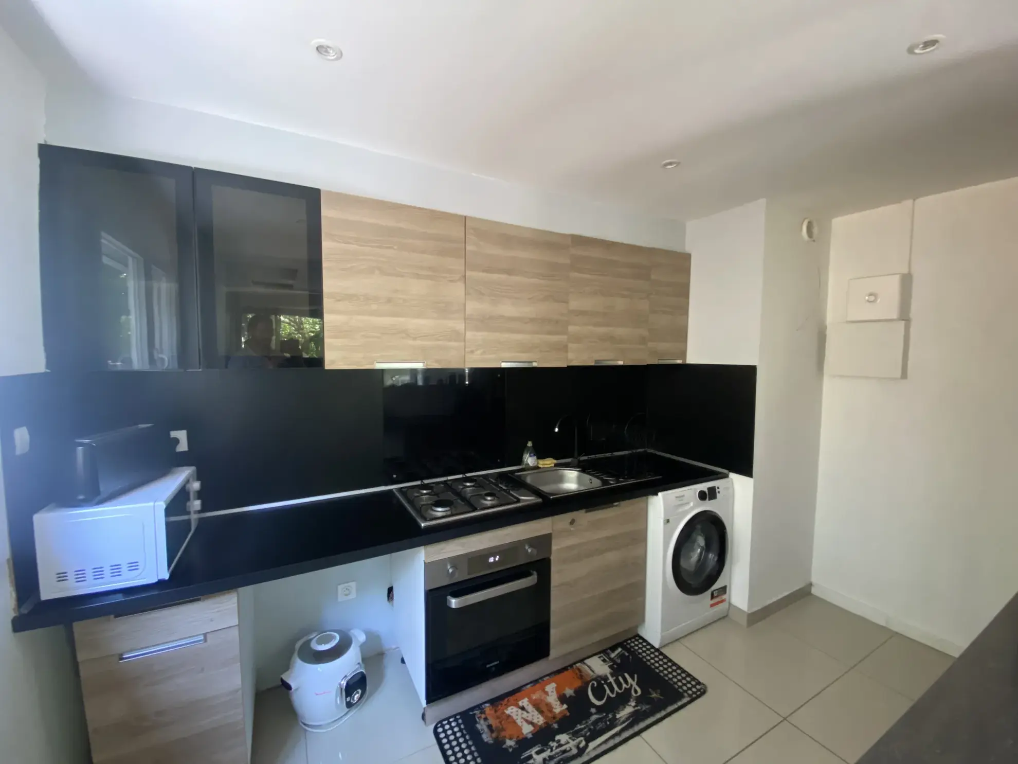 Appartement F4 lumineux avec balcons dans résidence sécurisée à Saint-Étienne 