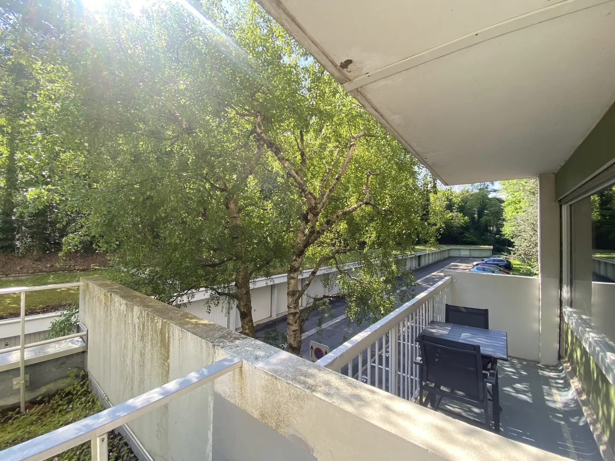 Appartement F4 lumineux avec balcons dans résidence sécurisée à Saint-Étienne 