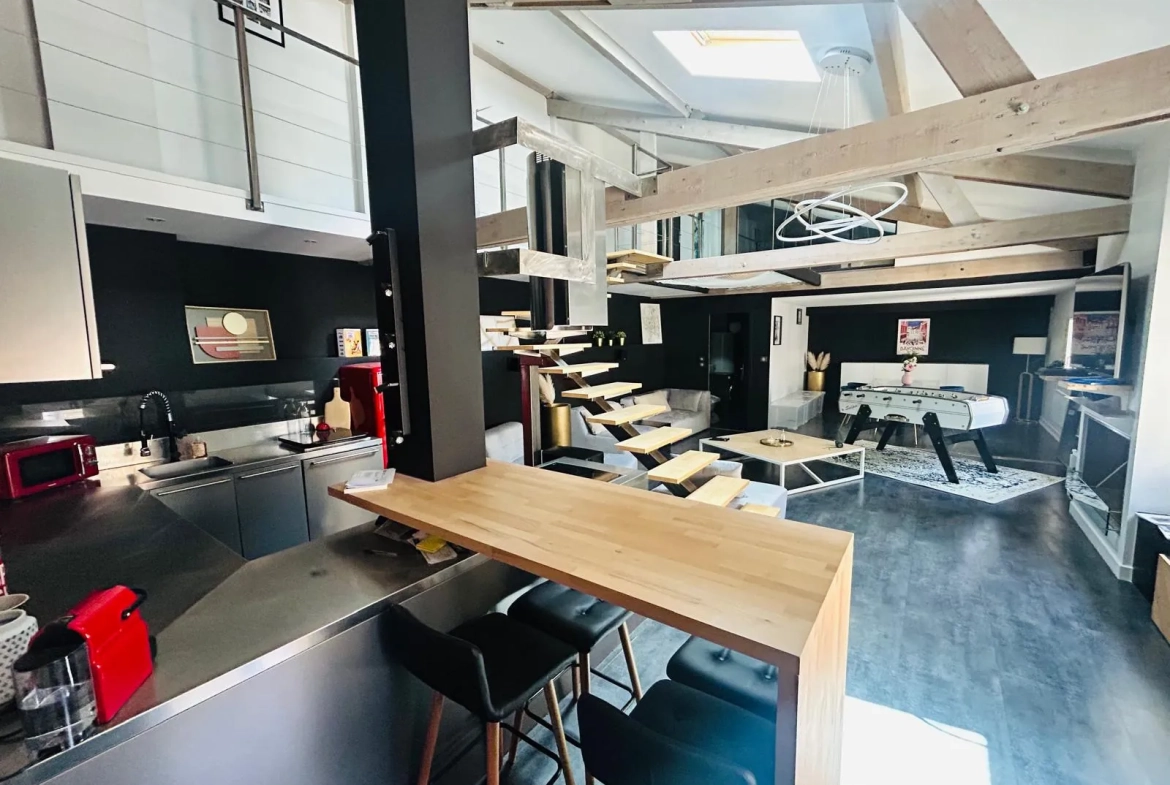 Spécial Apparatement de 115m² à Saint-Étienne Gambetta - Lumineux et Rénové 