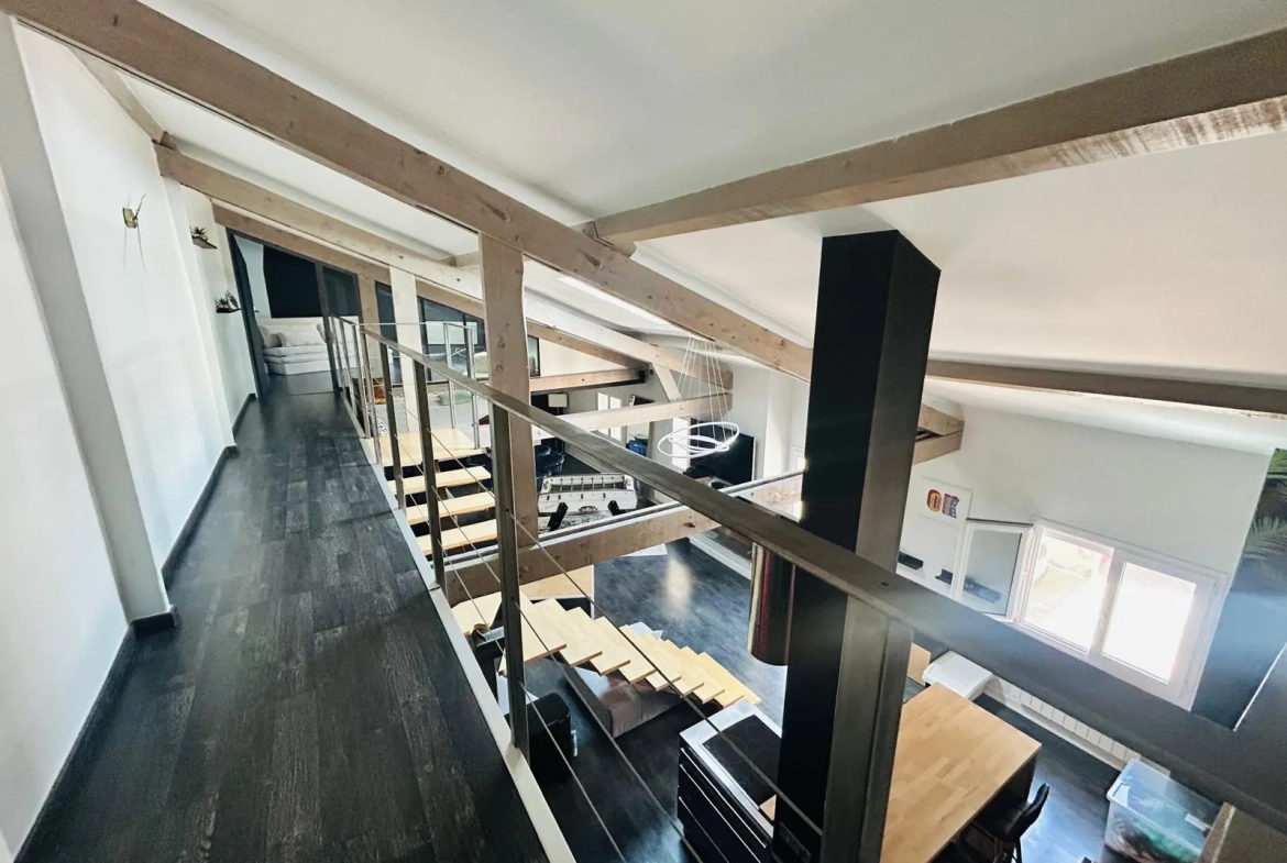 Spécial Apparatement de 115m² à Saint-Étienne Gambetta - Lumineux et Rénové 