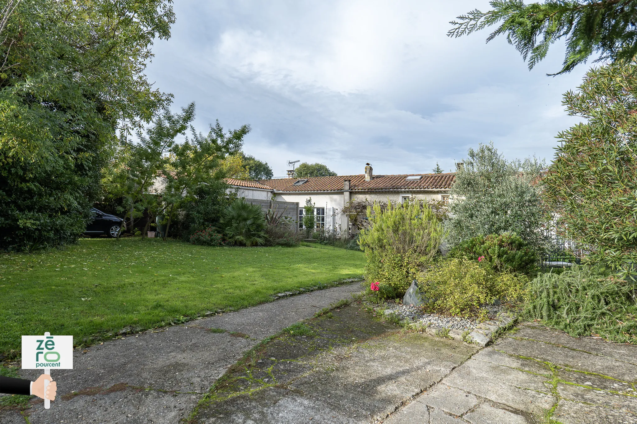 Longère à vendre à Barzan - Charmante maison de campagne avec terrain de 778 m² 