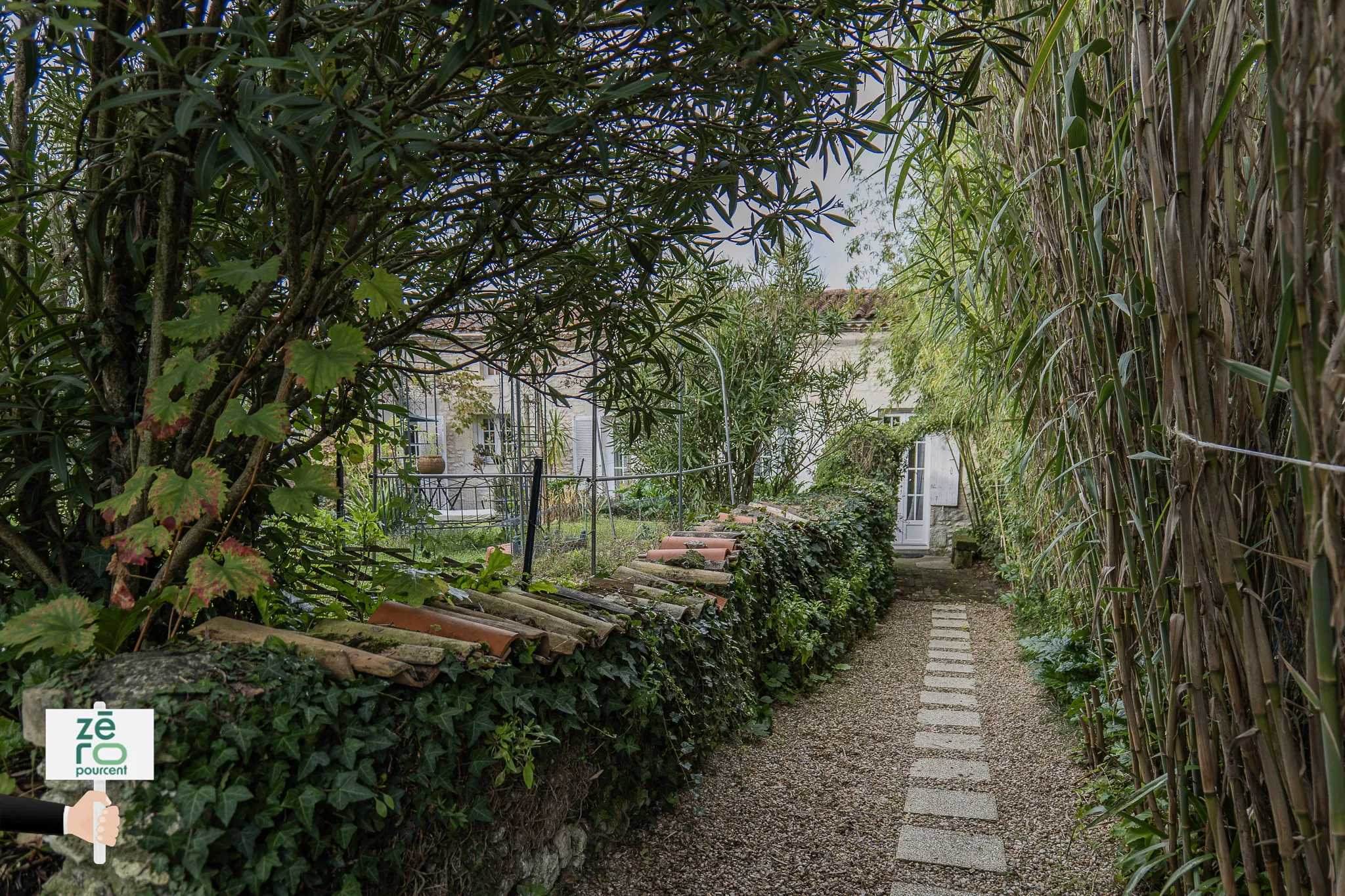 Longère à vendre à Barzan - Charmante maison de campagne avec terrain de 778 m² 