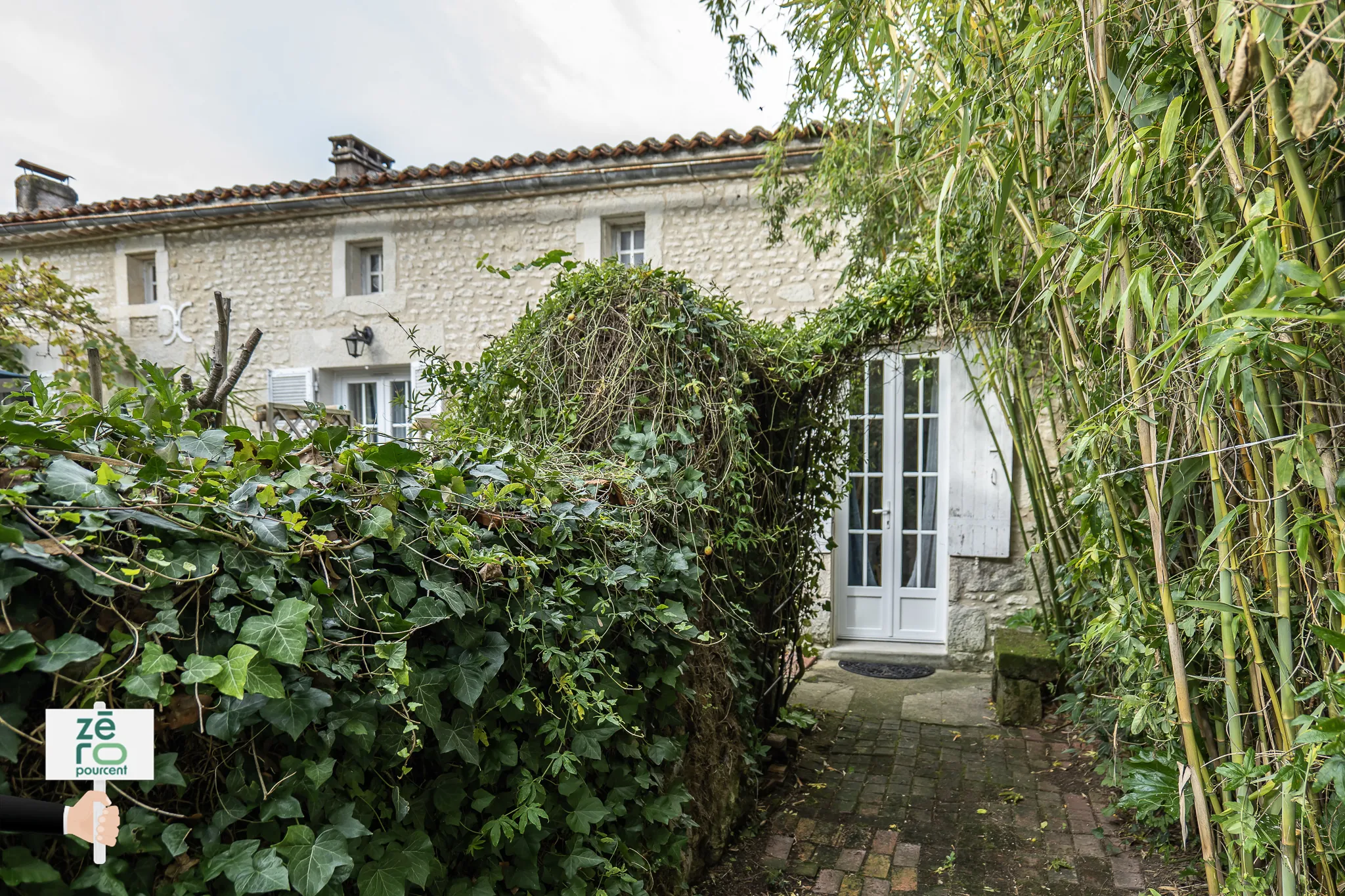 Longère à vendre à Barzan - Charmante maison de campagne avec terrain de 778 m² 