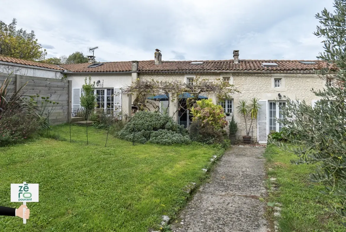 Longère à vendre à Barzan - Charmante maison de campagne avec terrain de 778 m² 