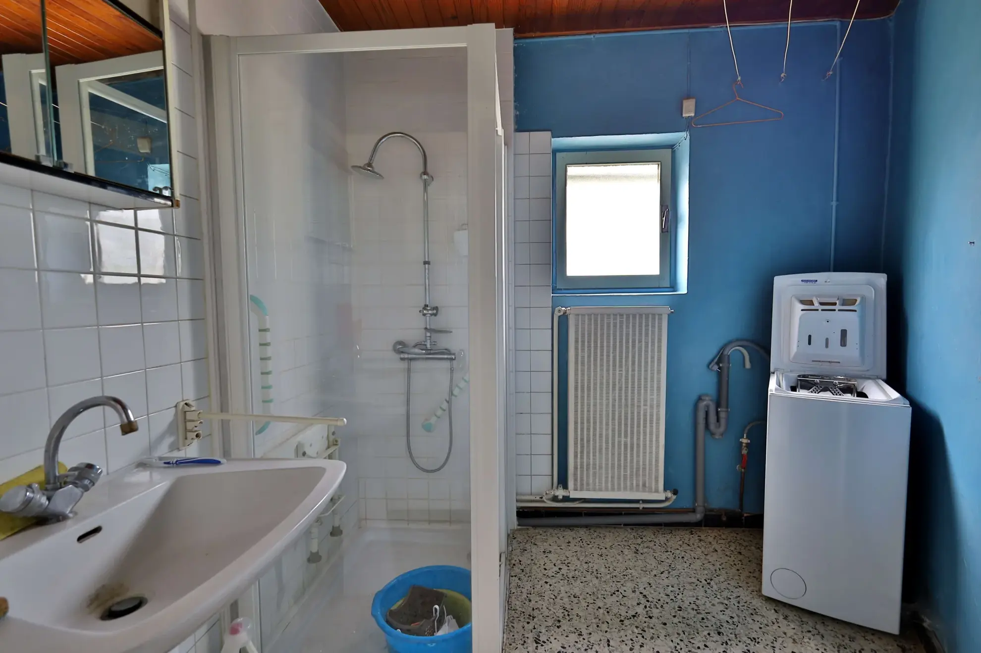 Grande ferme à rénover de 102,24 m² avec dépendances à Saint-Just-Chaleyssin 