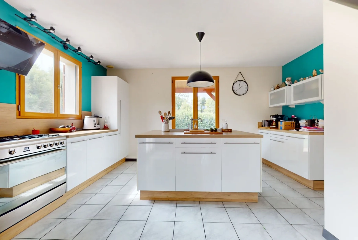 Belle maison familiale de 115 m² à proximité de Saint Vit 