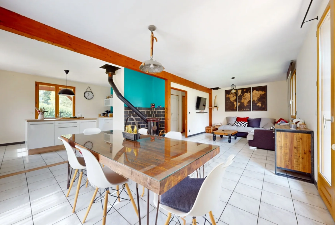 Belle maison familiale de 115 m² à proximité de Saint Vit 