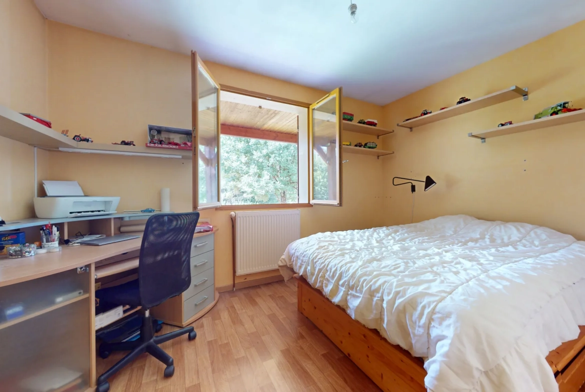 Belle maison familiale de 115 m² à proximité de Saint Vit 