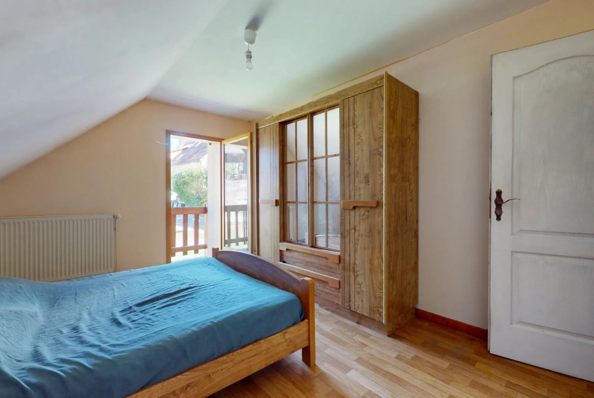 Belle maison familiale de 115 m² à proximité de Saint Vit 