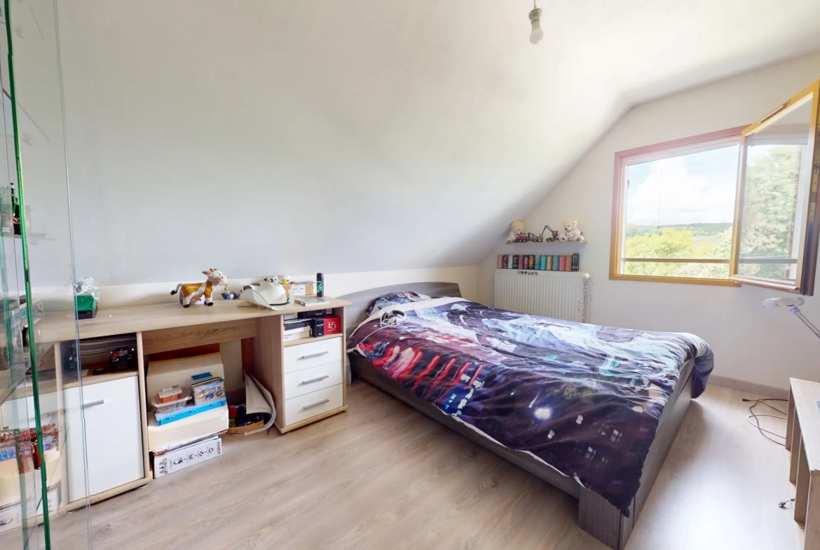 Belle maison familiale de 115 m² à proximité de Saint Vit 