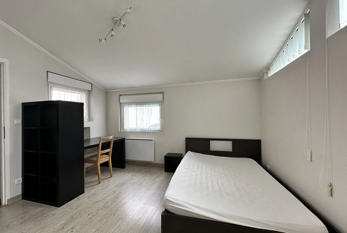 Maison de plain-pied rénovée au Mans avec 3 chambres et environnement calme 