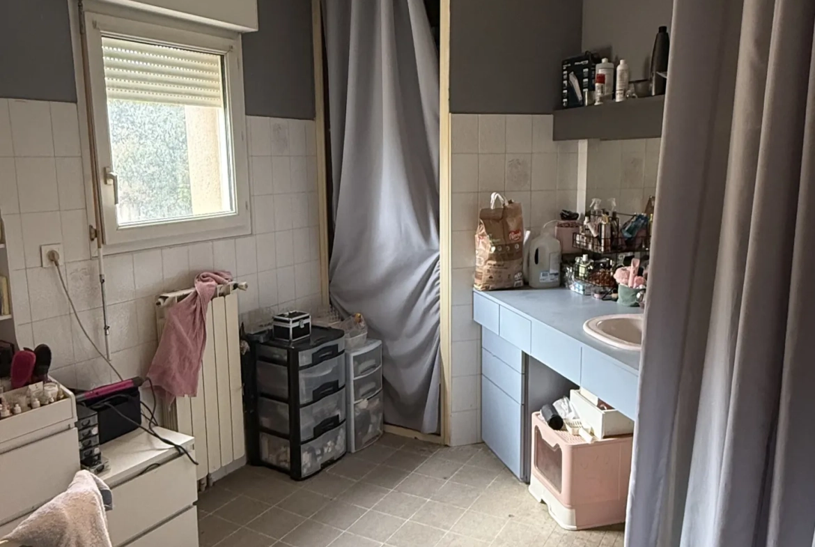 Charmante villa à rénover de 90m² à Lunel Nord, proche toutes commodités 
