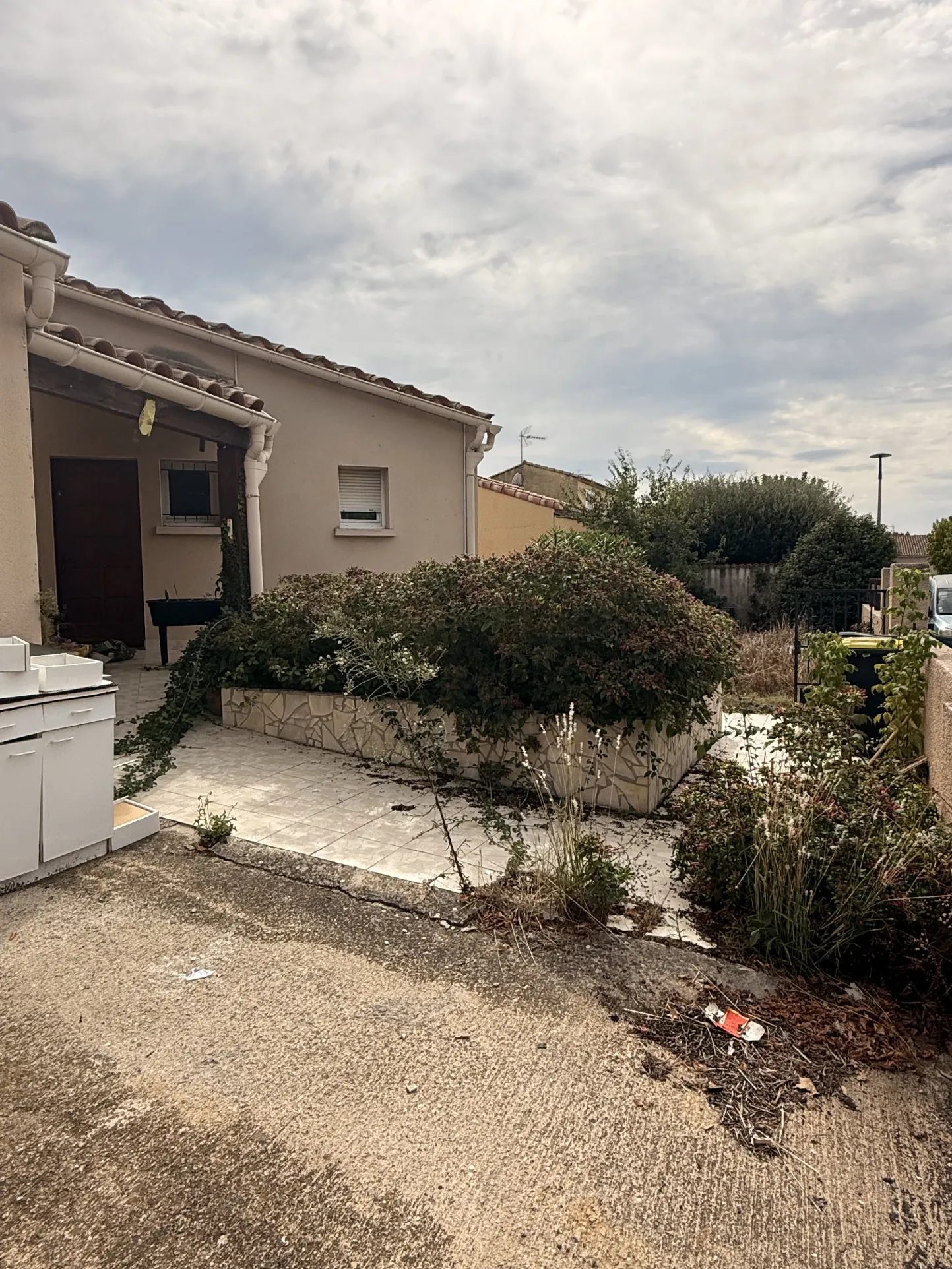 Charmante villa à rénover de 90m² à Lunel Nord, proche toutes commodités 