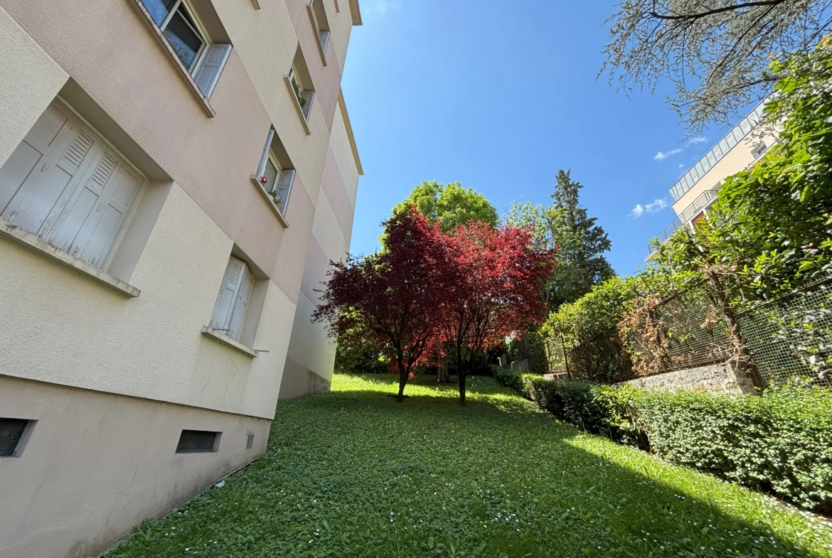 Bel appartement F5 de 102,81 m² à Saint-Étienne Montaud, secteur recherché 