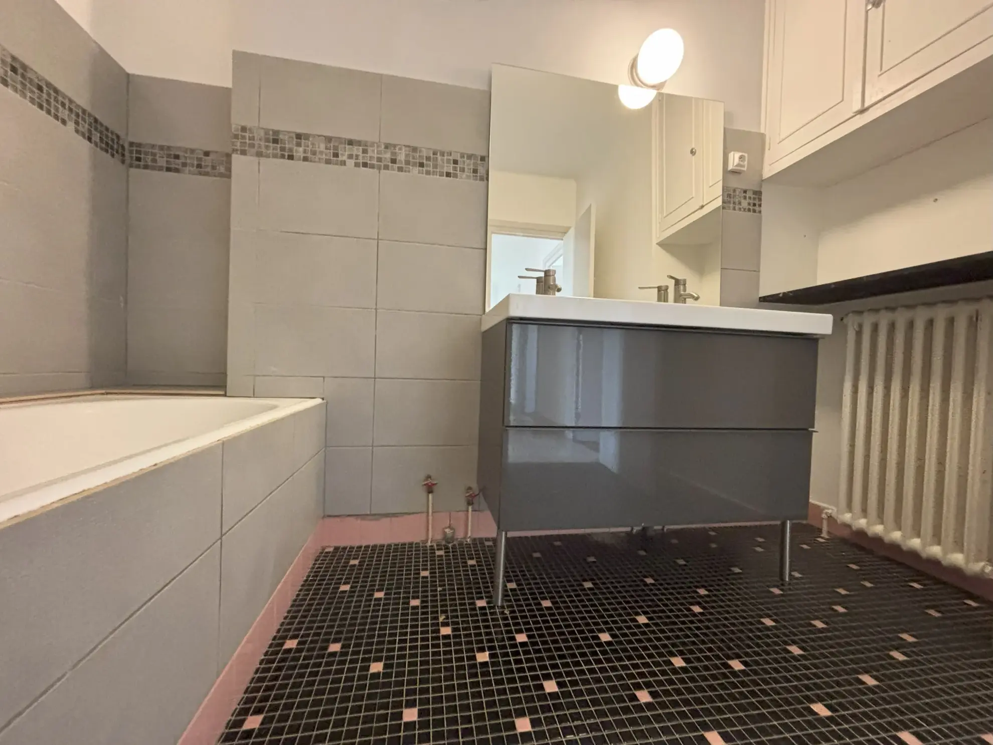 Bel appartement F5 de 102,81 m² à Saint-Étienne Montaud, secteur recherché 