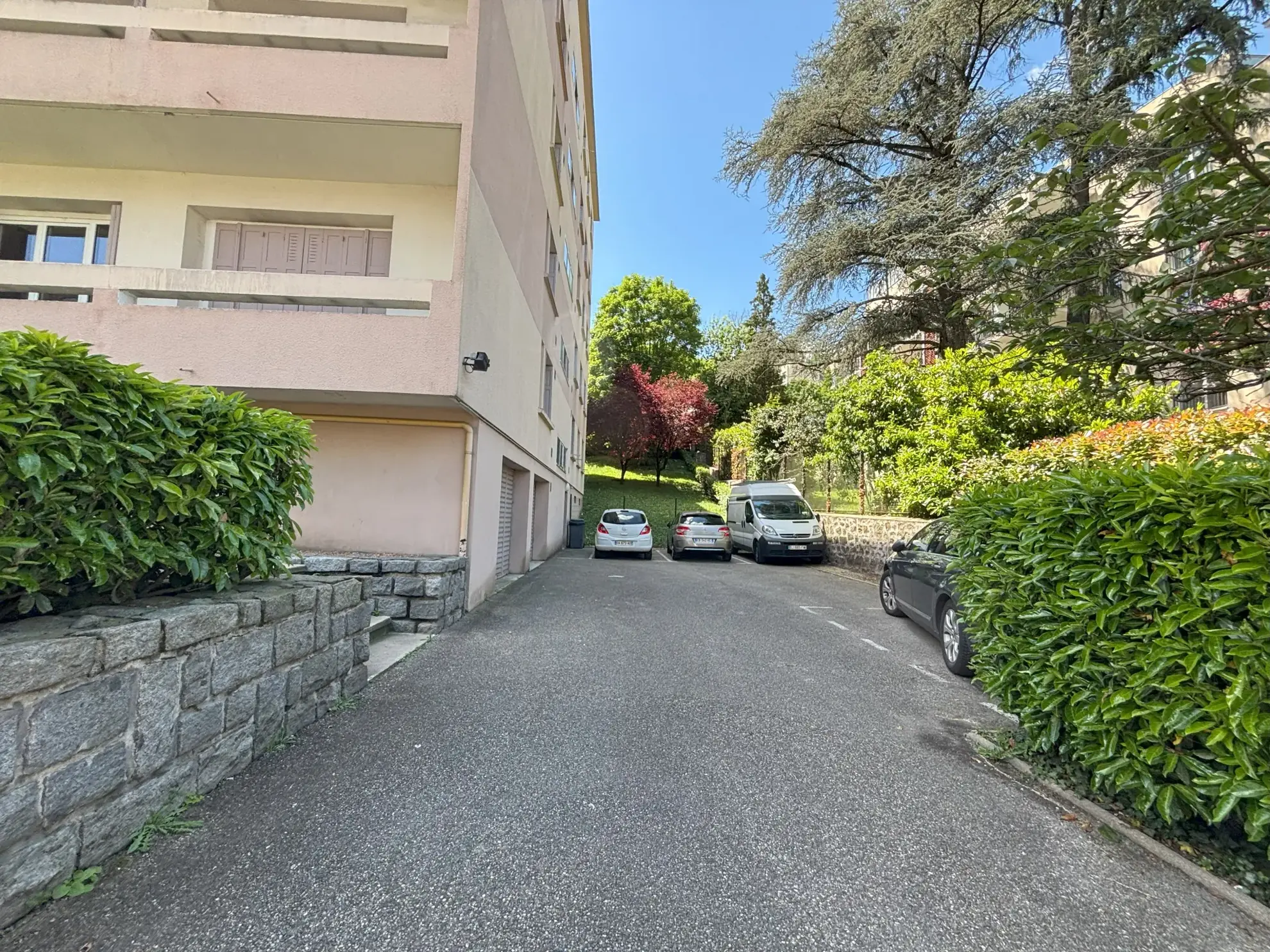 Bel appartement F5 de 102,81 m² à Saint-Étienne Montaud, secteur recherché 