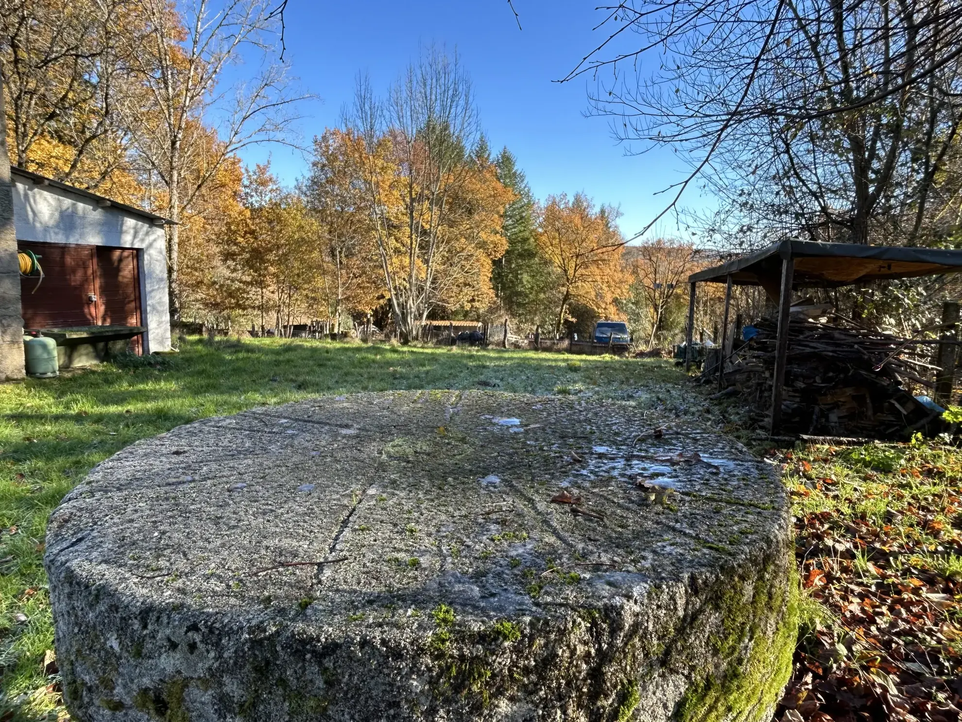 Maison en pierre rénovée avec terrain à Grandsaigne, proche d'Egletons 