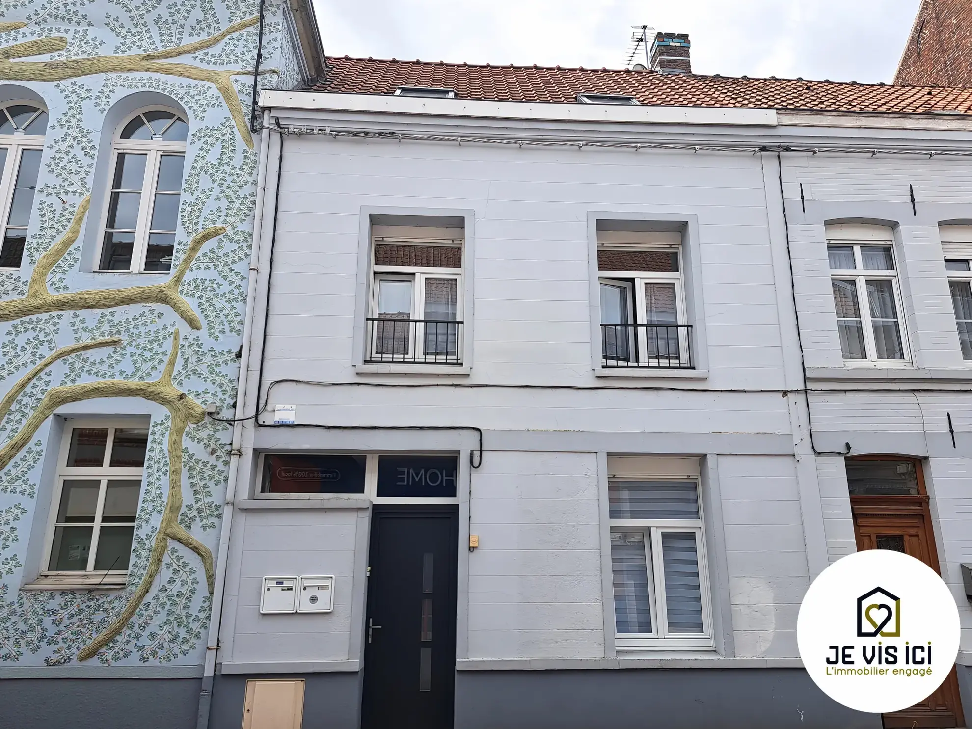 Immeuble d'environ 110 m² avec deux logements à Steenwerck, idéal pour investissement ou résidence principale 