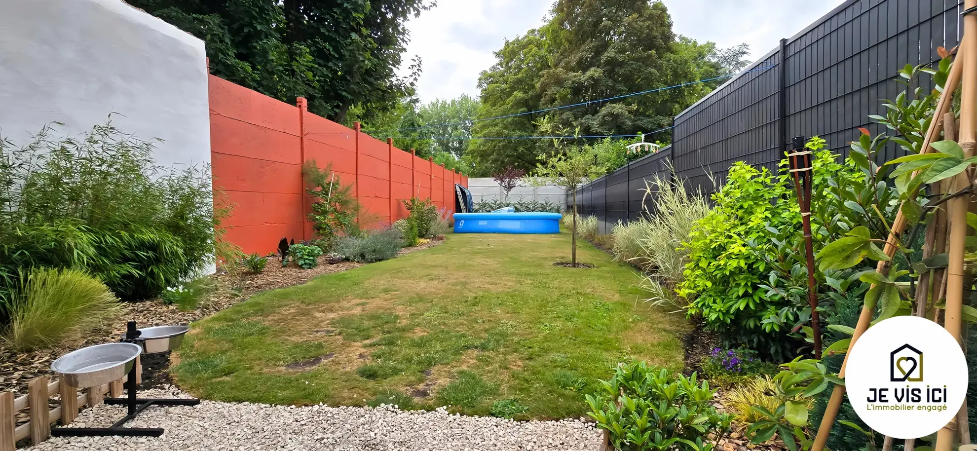 Immeuble d'environ 110 m² avec deux logements à Steenwerck, idéal pour investissement ou résidence principale 